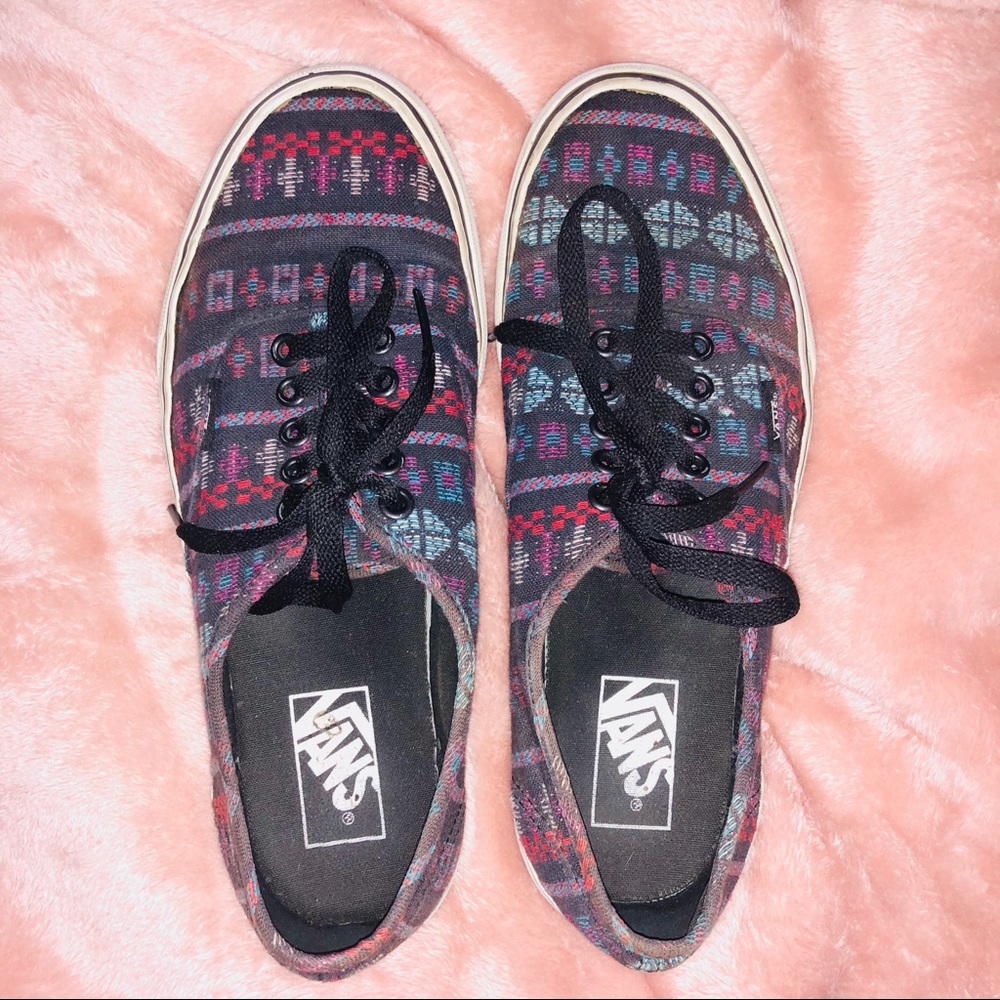 VANS Authentic Unisex Canvas Classics